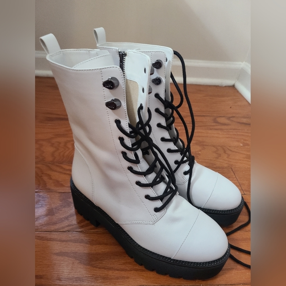 Michael Kors White Leather Combat Boots Retail $225 New!! Size 6.5 Womens